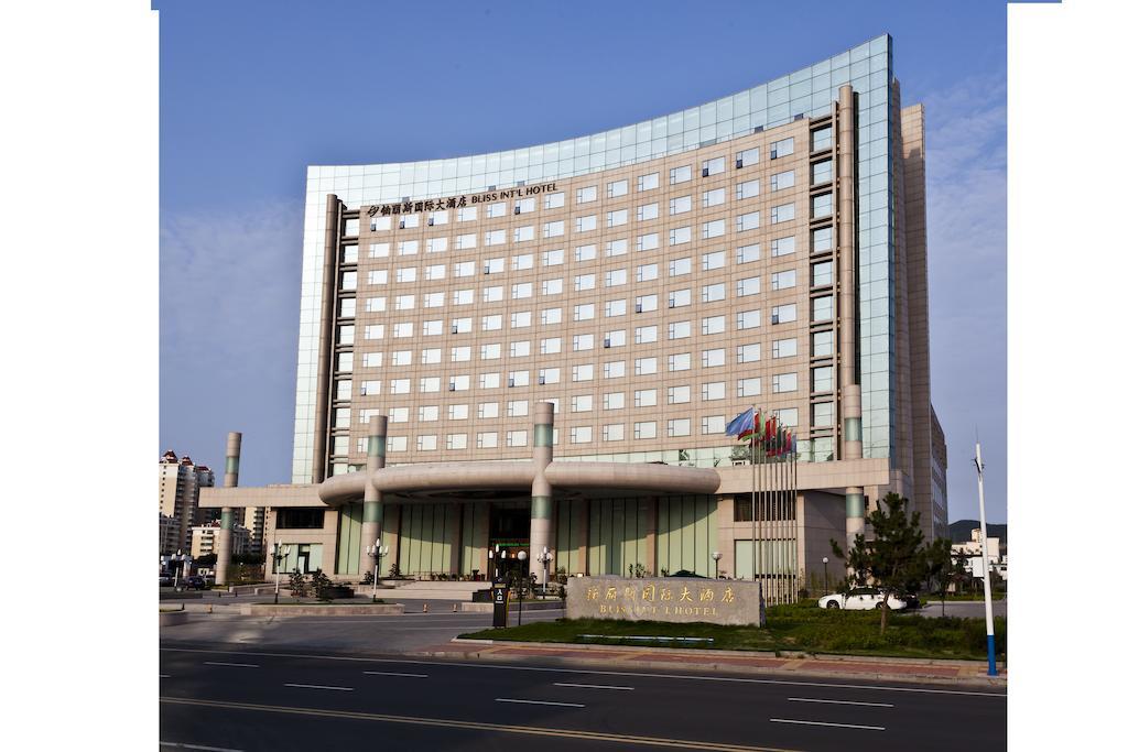 Bliss International Hotel Вэйхай Экстерьер фото
